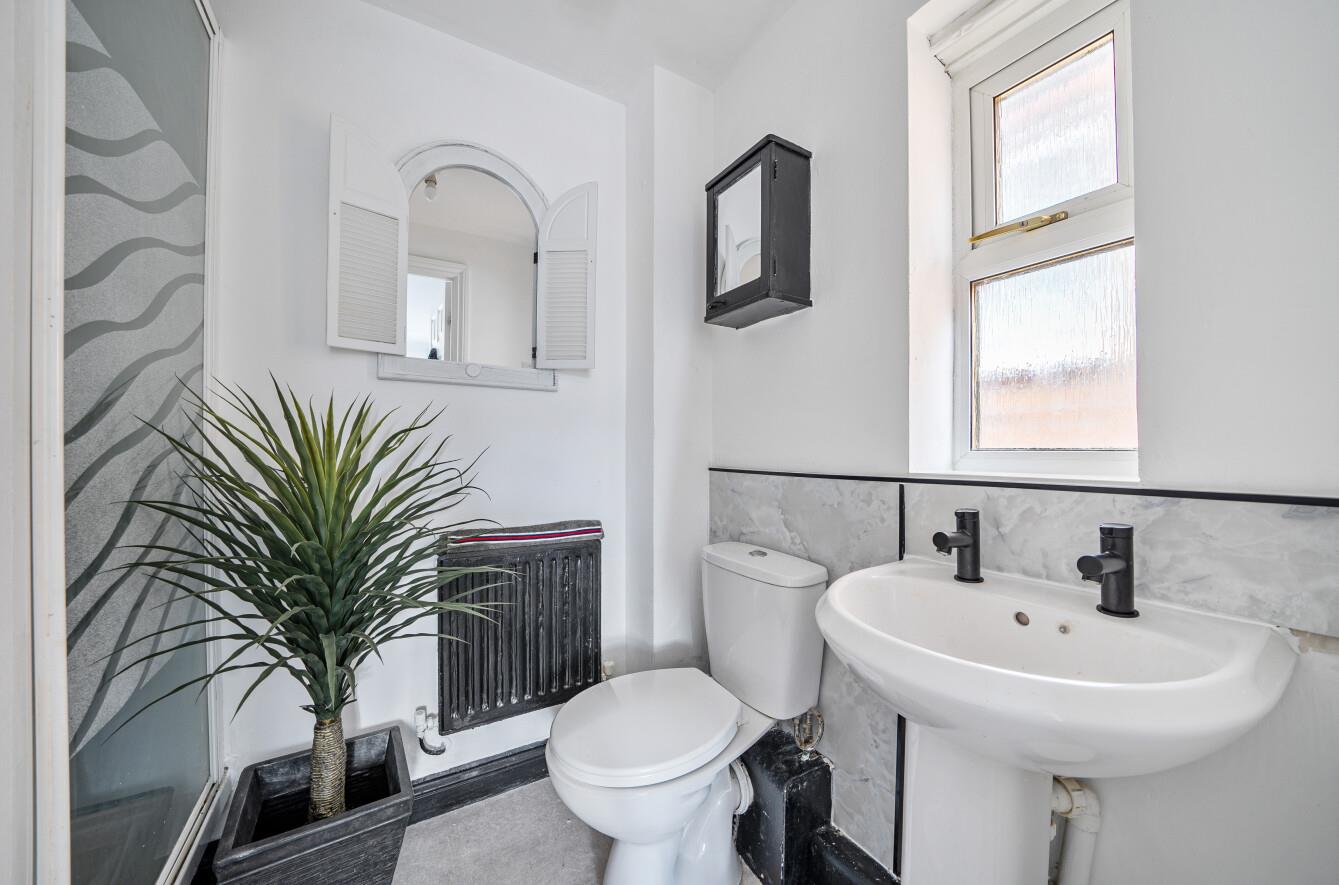 Ffordd Taliesin, Killay, Swansea, SA2 7DF